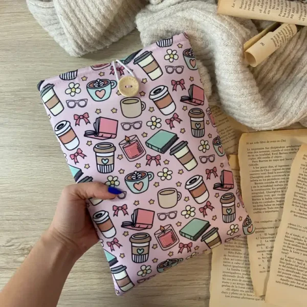 Книжный чехол "Кофе и книги" 19х26 см